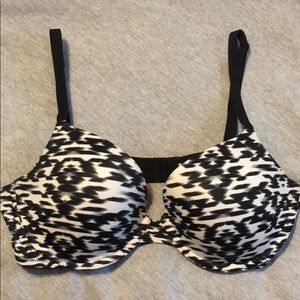 VS PINK Lightly Lined Bra 36C